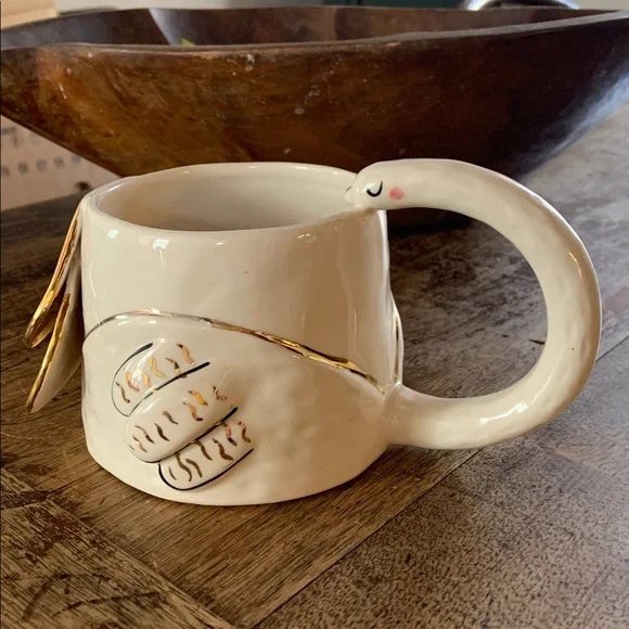Anthropologie Rare Fauna Fete Swan Mug with Gold Details - Picture 8 of 10